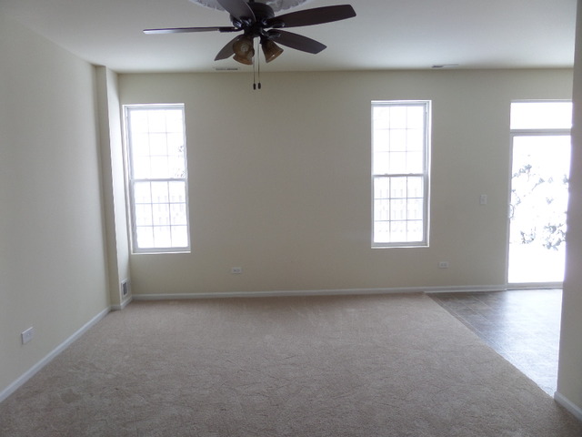 4918 Montauk Dr, Plainfield, IL 60586 photo 2