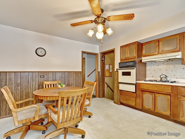 5909 W Maple Ave, Berkeley, IL 60163 photo 9