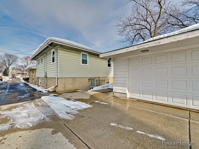5909 W Maple Ave, Berkeley, IL 60163 photo 24