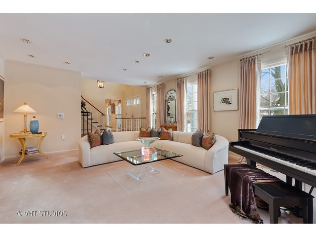 1160 Heather Rd, Deerfield, IL 60015 photo 5