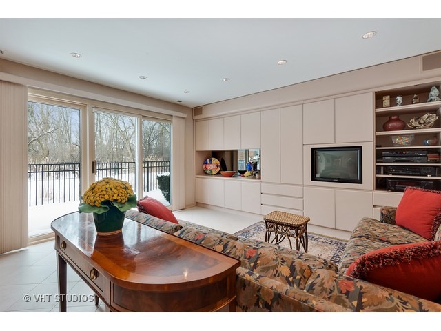 1160 Heather Rd, Deerfield, IL 60015 photo 13