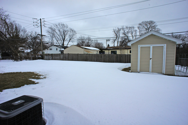 405 Bode Rd, Hoffman Estates, IL 60169 photo 23