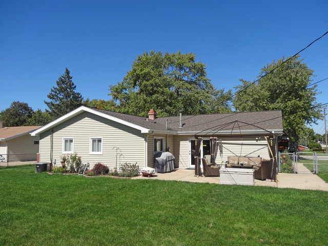 405 Bode Rd, Hoffman Estates, IL 60169 photo 25