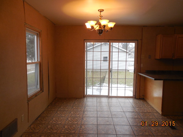 165 S Fraser Ave, Kankakee, IL 60901 photo 10