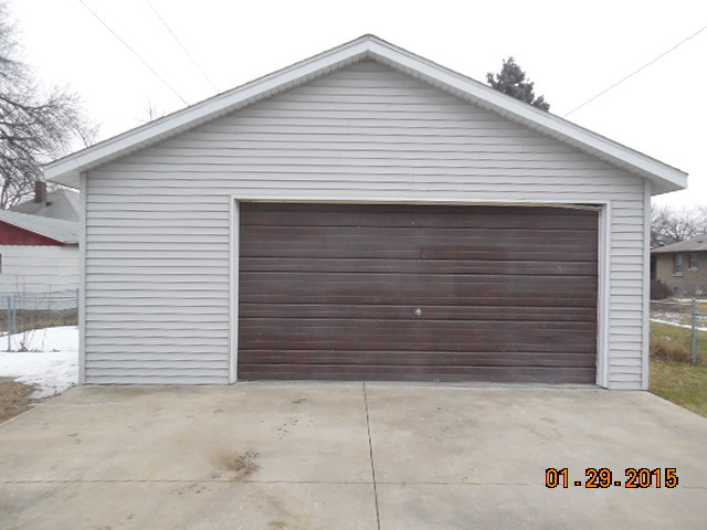 165 S Fraser Ave, Kankakee, IL 60901 photo 3