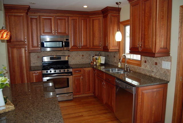 809 Evergreen St, Wheaton, IL 60187 photo 2