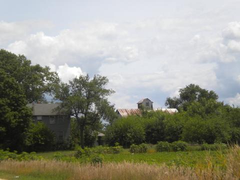 6585 E Main Rd, Gardner, IL 60424 photo 2