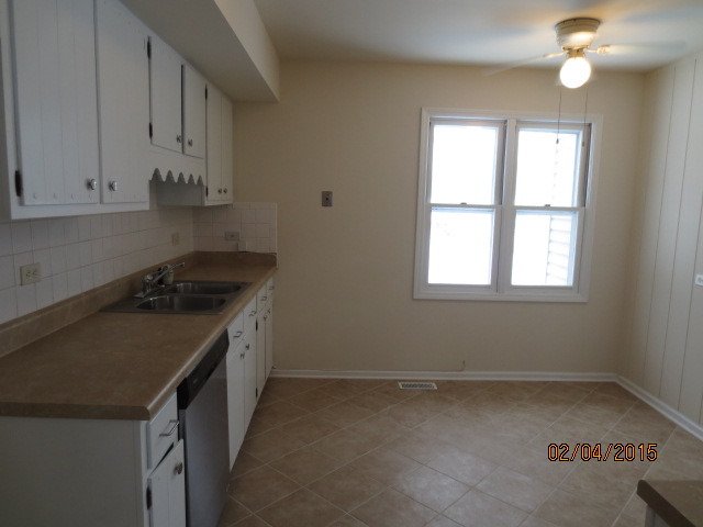1280 Fairmont Rd, Hoffman Estates, IL 60169 photo 8