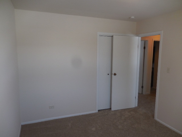 1280 Fairmont Rd, Hoffman Estates, IL 60169 photo 13
