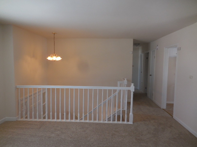 1280 Fairmont Rd, Hoffman Estates, IL 60169 photo 5