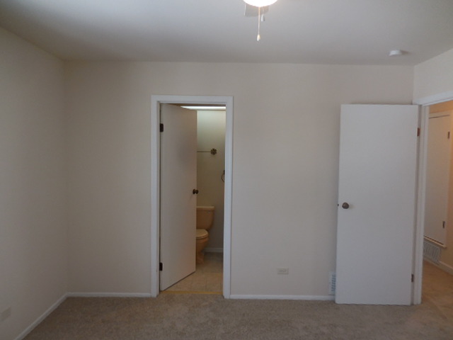 1280 Fairmont Rd, Hoffman Estates, IL 60169 photo 12
