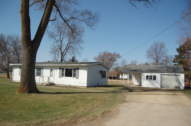 2150 N Everett St, Mount Morris, IL 61054 photo 1