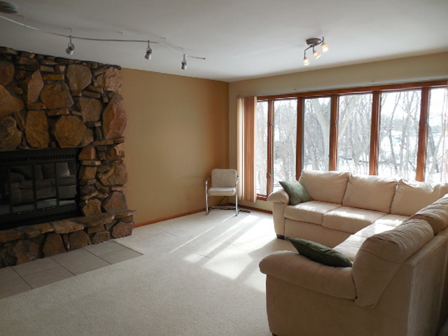 1915 Champlain St, Ottawa, IL 61350 photo 2