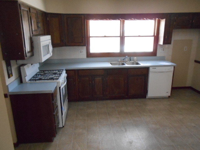 864 Sheldon Ave, Aurora, IL 60506 photo 6