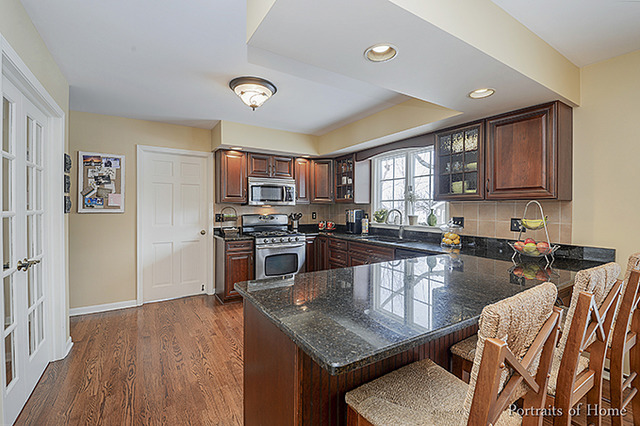 650 Saddle Ln, Aurora, IL 60505 photo 6