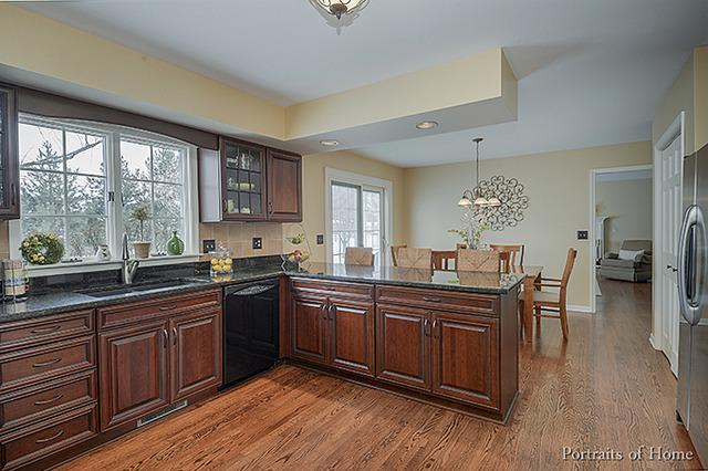 650 Saddle Ln, Aurora, IL 60505 photo 5