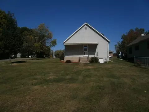 129 W 6th St, Spring Valley, IL 61362 photo 5