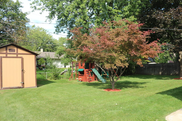 610 Baxter Ln, Hoffman Estates, IL 60169 photo 20
