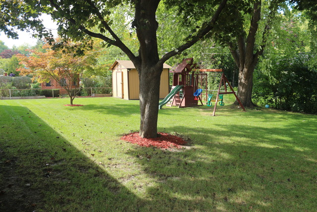 610 Baxter Ln, Hoffman Estates, IL 60169 photo 21