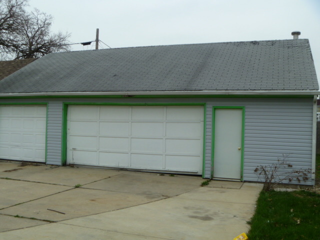 677 High St, Aurora, IL 60505 photo 22