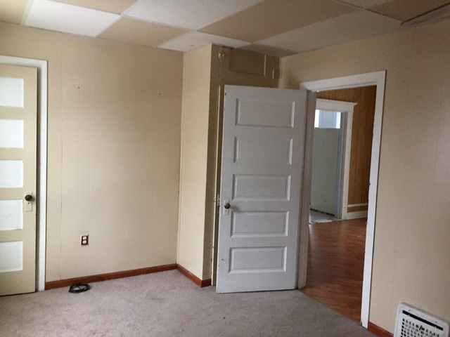 677 High St, Aurora, IL 60505 photo 7