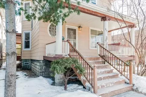 2425 W Wilson Ave, Chicago, IL 60625 photo 2