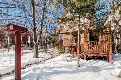 2425 W Wilson Ave, Chicago, IL 60625 photo 20