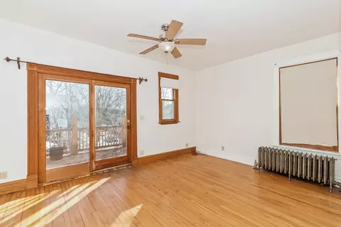 2425 W Wilson Ave, Chicago, IL 60625 photo 14