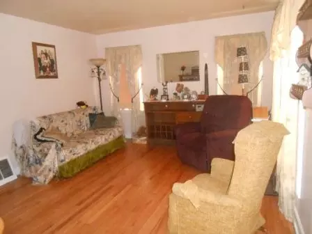 843 Armstrong St, Morris, IL 60450 photo 3