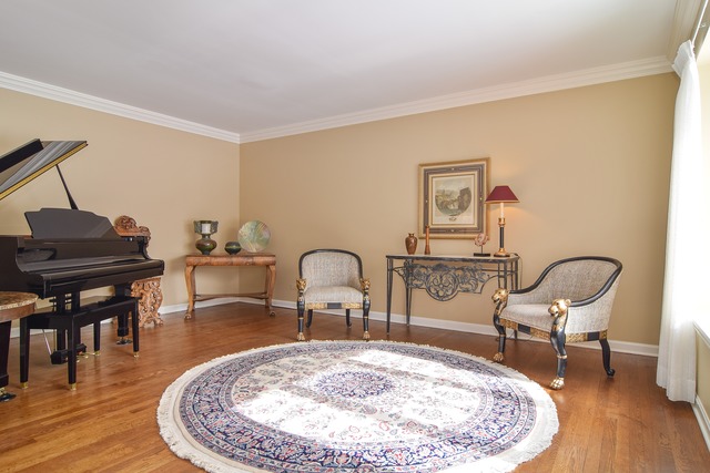 664 Grange Ct, Wheaton, IL 60189 photo 3