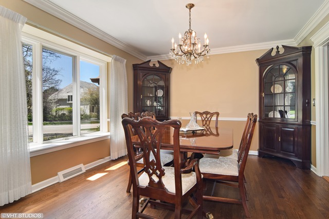 664 Grange Ct, Wheaton, IL 60189 photo 4