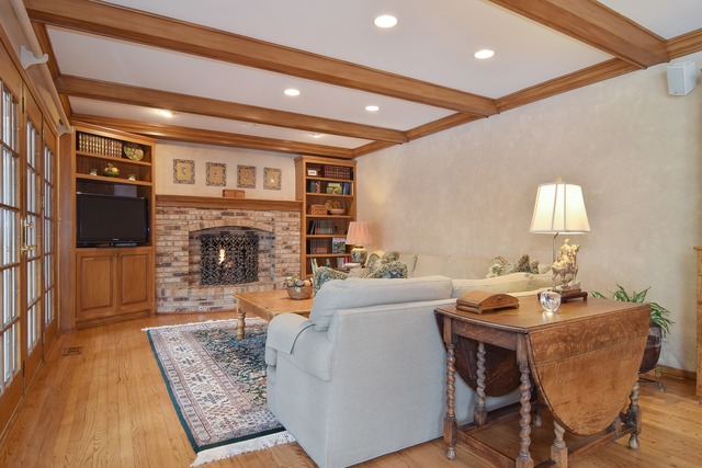 664 Grange Ct, Wheaton, IL 60189 photo 8