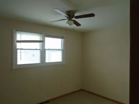 4409 Adele Ln, Oak Forest, IL 60452 photo 5
