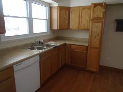 4409 Adele Ln, Oak Forest, IL 60452 photo 3
