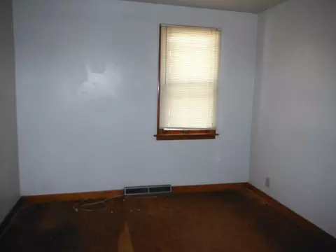 108 Ladd Rd, Spring Valley, IL 61362 photo 4