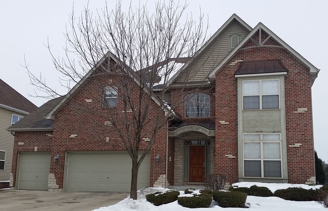 1210 S Commons Dr, Aurora, IL 60504 photo 1