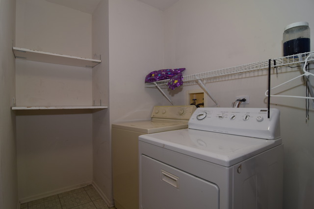 1651 Colfax Ct #3, Bartlett, IL 60103 photo 15