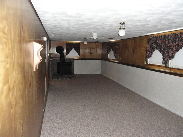 340 E Benton St, Oswego, IL 60543 photo 8