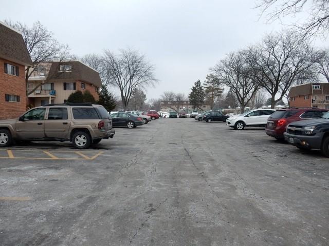 2400 Algonquin Rd #17, Rolling Meadows, IL 60008 photo 2