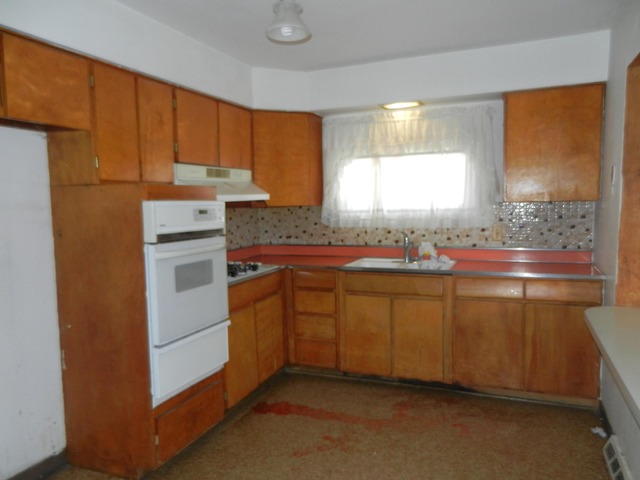 2761 Circle Dr, Markham, IL 60428 photo 5