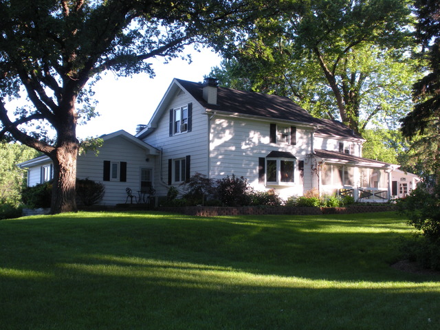1705 Cassandra Ln, Mchenry, IL 60051 photo 1