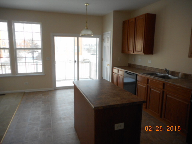 1602 Edinburgh Dr #99-5, Bartlett, IL 60103 photo 4