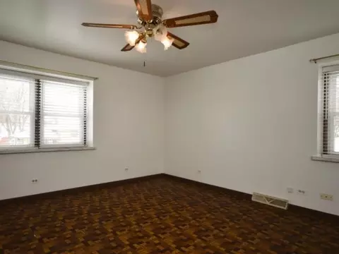 9043 Bartlett Ave, Brookfield, IL 60513 photo 15