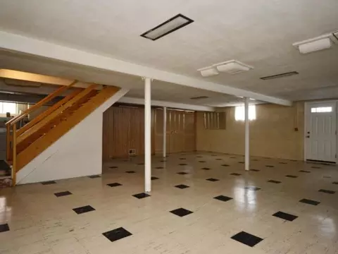 9043 Bartlett Ave, Brookfield, IL 60513 photo 18