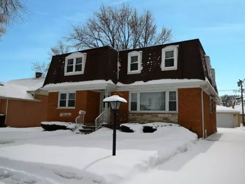 9043 Bartlett Ave, Brookfield, IL 60513 photo 1