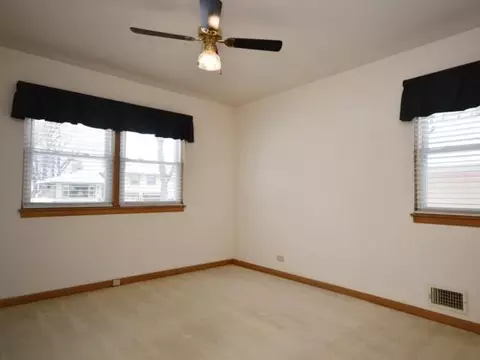 9043 Bartlett Ave, Brookfield, IL 60513 photo 9