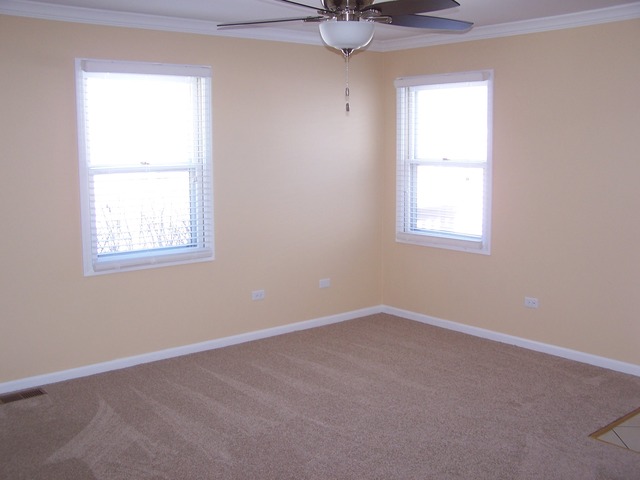 2805 W Douglas St, Joliet, IL 60435 photo 6