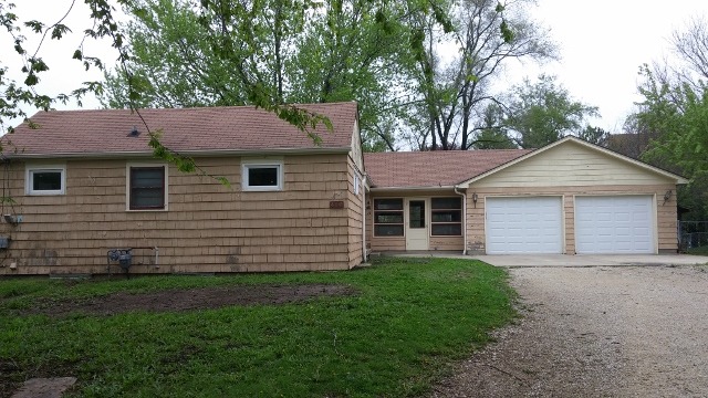 400 Triggs Ave, Elgin, IL 60123 photo 1