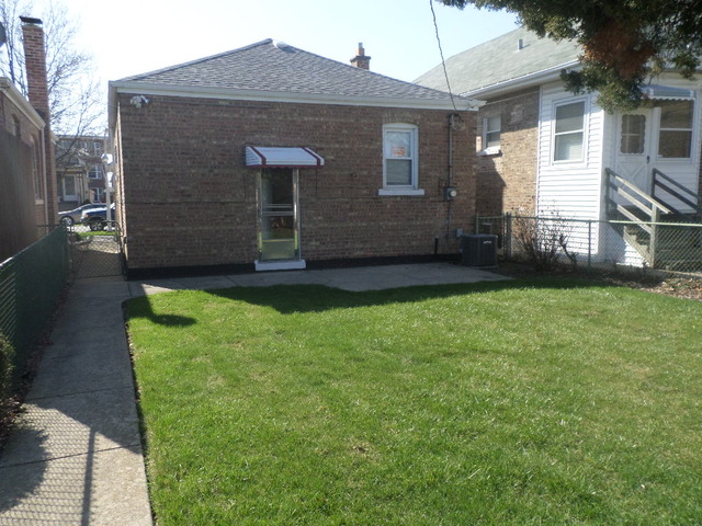 6123 S Mason Ave, Chicago, IL 60638 photo 14