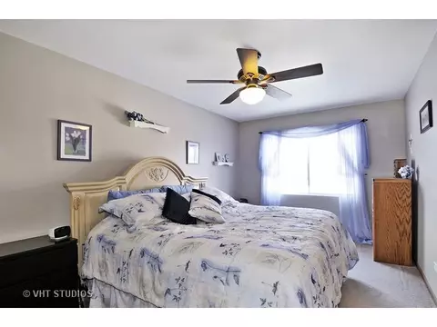 2007 Gray Hawk Dr, Plainfield, IL 60586 photo 9